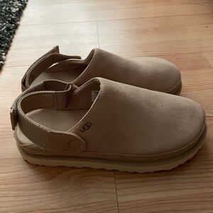 UGG Goldenstar Suede Clogs Size 11 Men or 12.5 Women